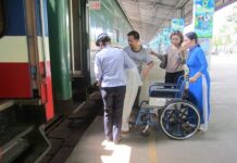 Người khuyết tật được miễn phí vé tàu hỏa?